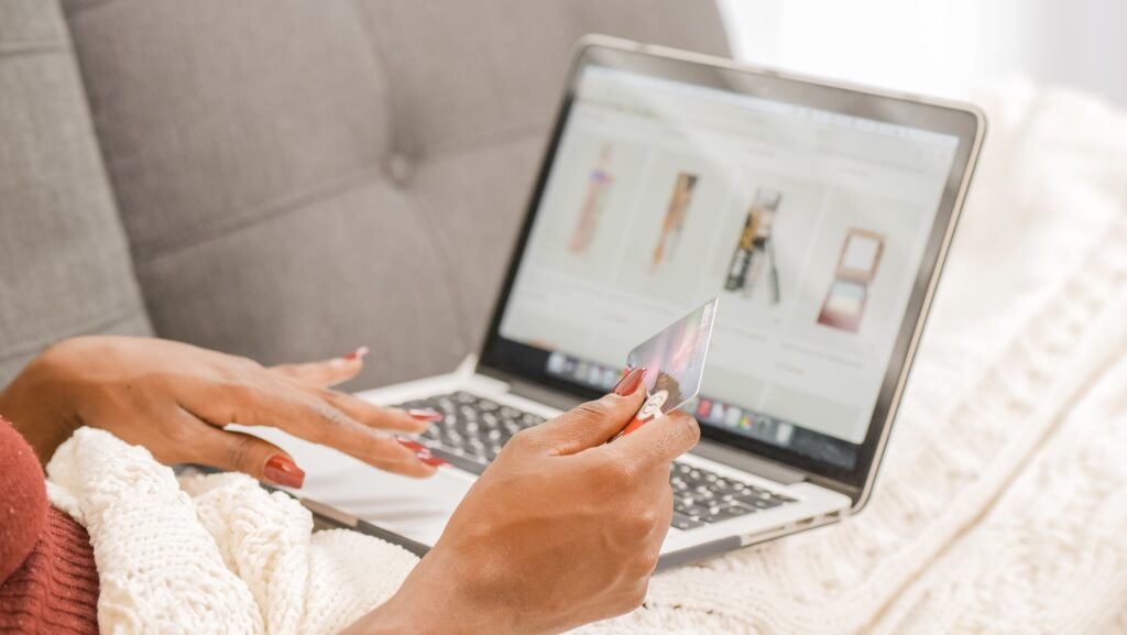 How to make an Attractive Design for your business